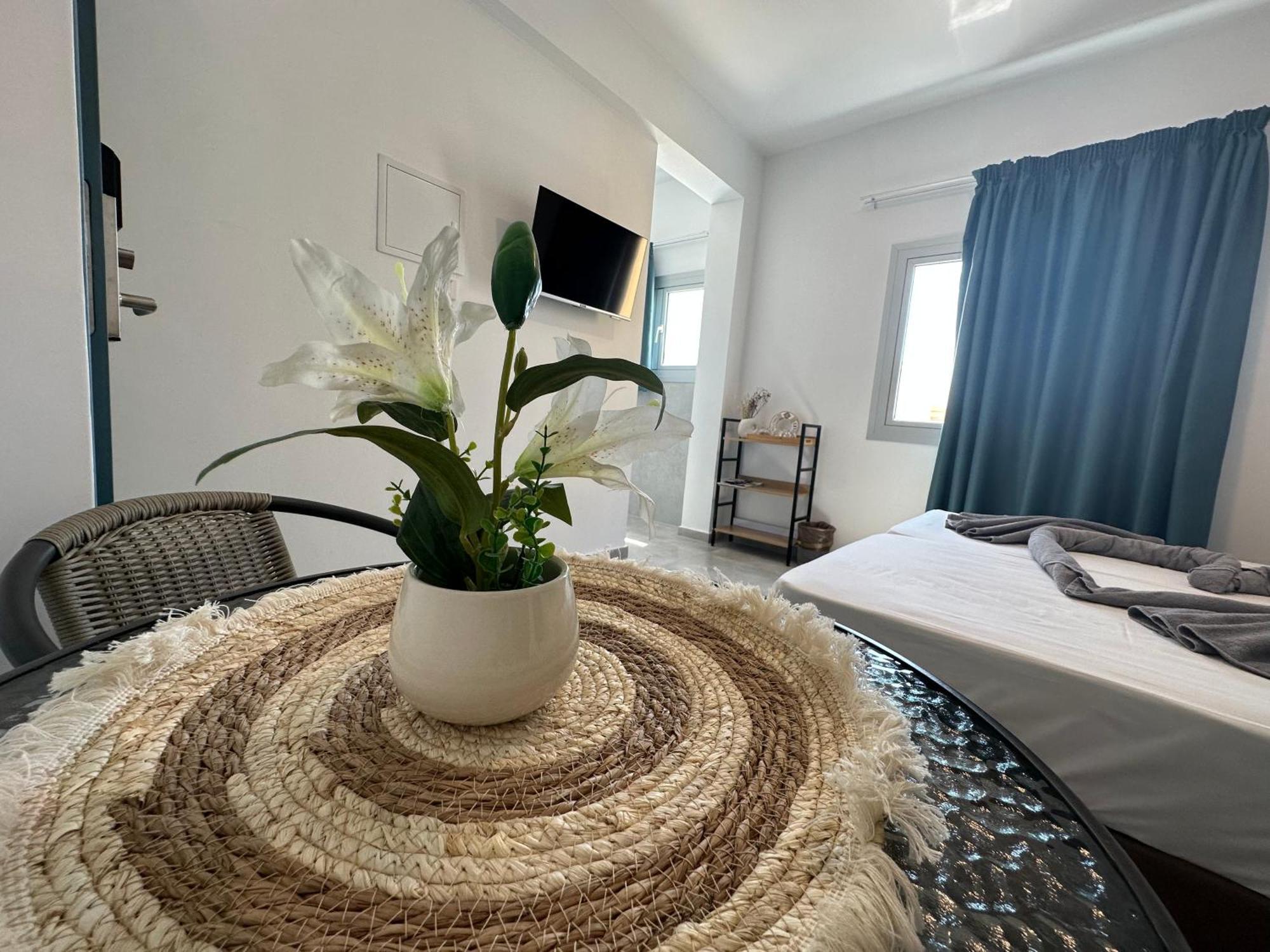Sun Plaza Suites - Adults Only Ayia Napa Bagian luar foto