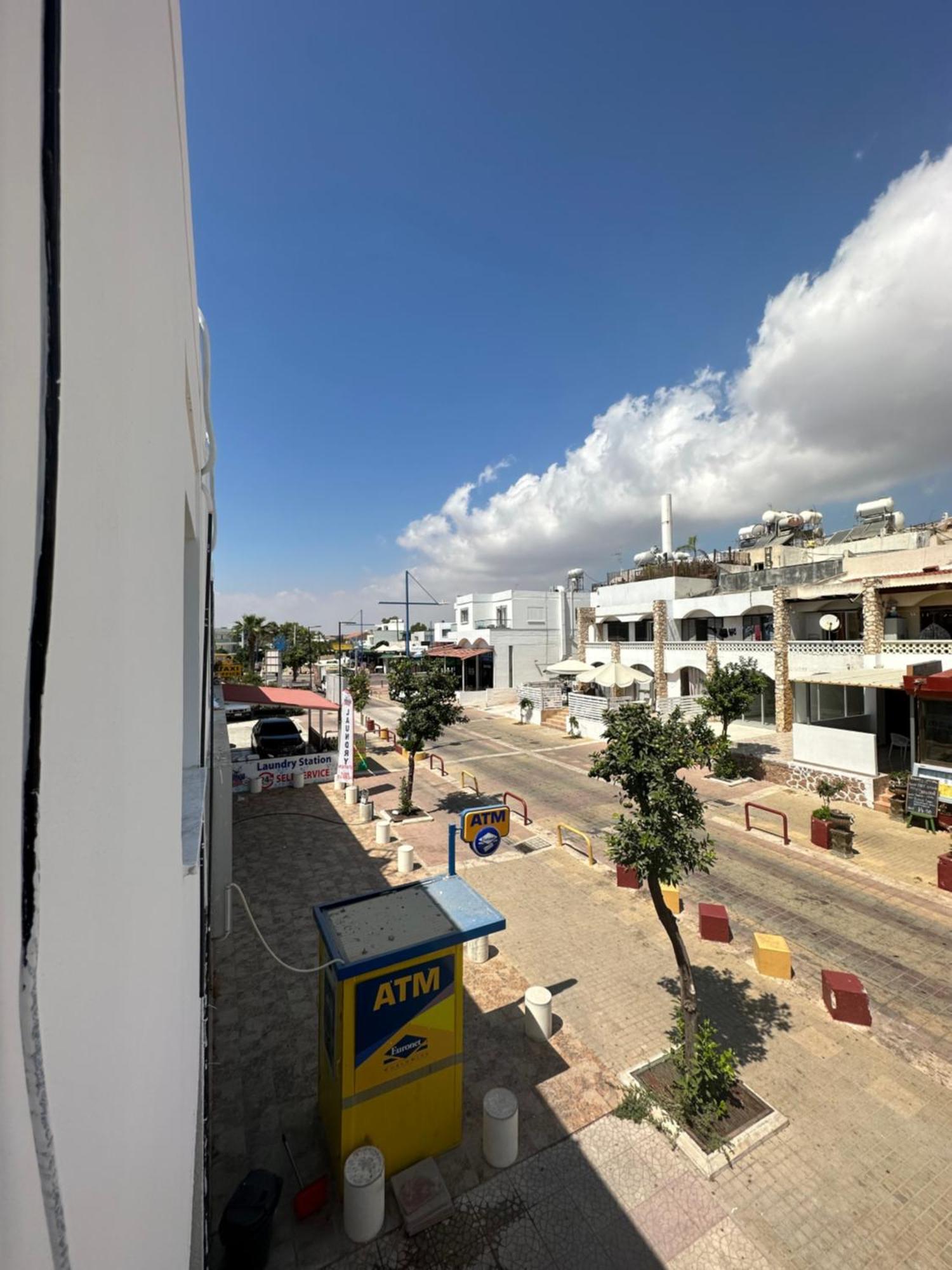 Sun Plaza Suites - Adults Only Ayia Napa Bagian luar foto