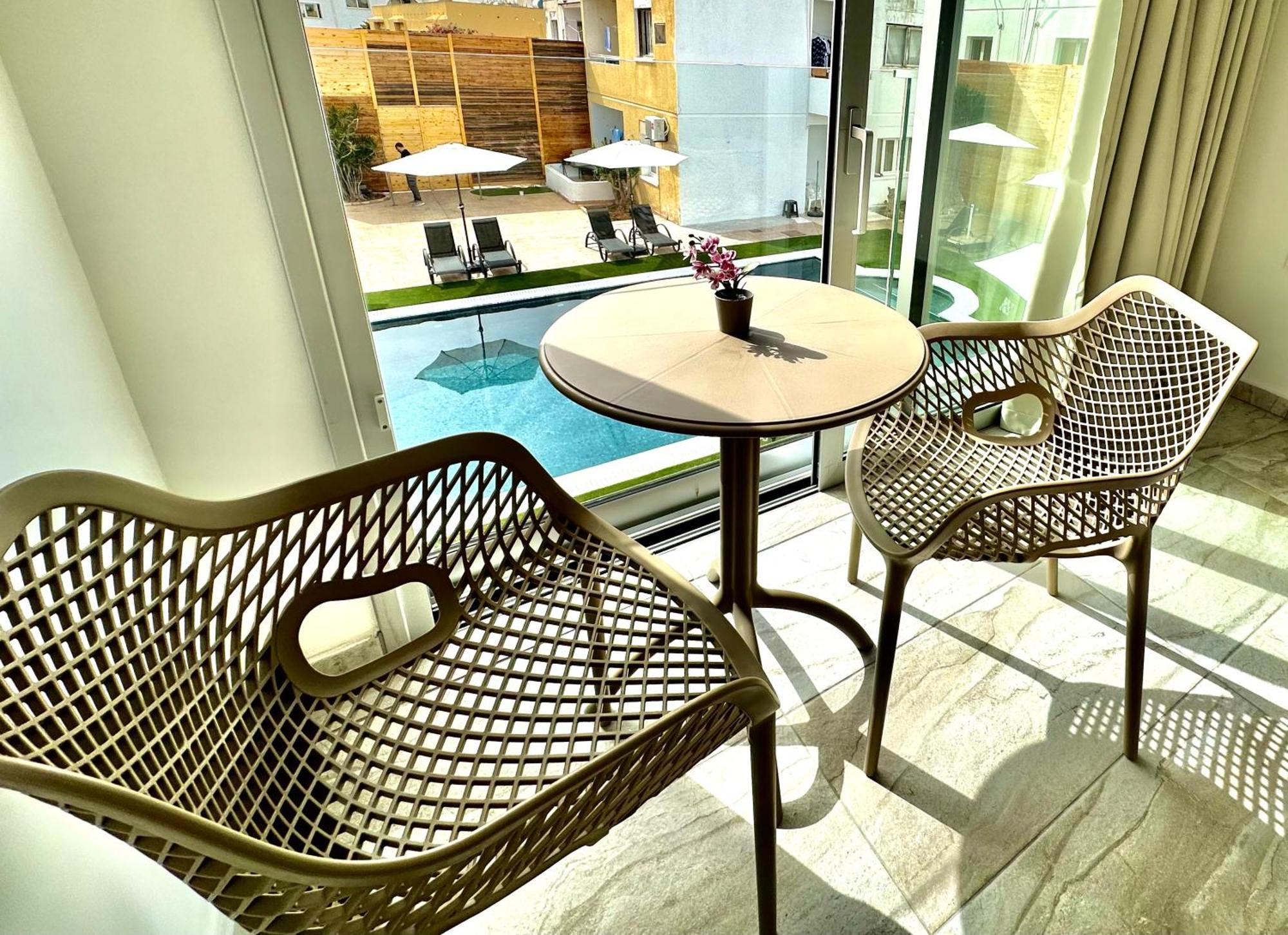 Sun Plaza Suites - Adults Only Ayia Napa Bagian luar foto