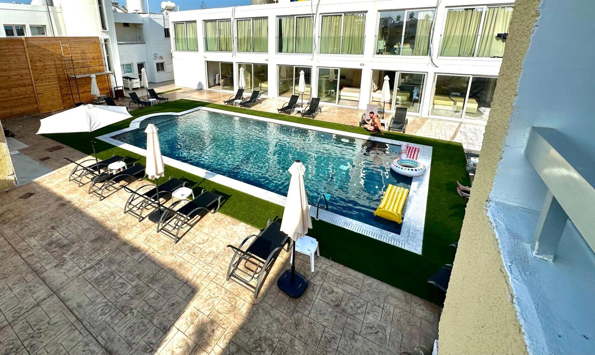Sun Plaza Suites - Adults Only Ayia Napa Bagian luar foto