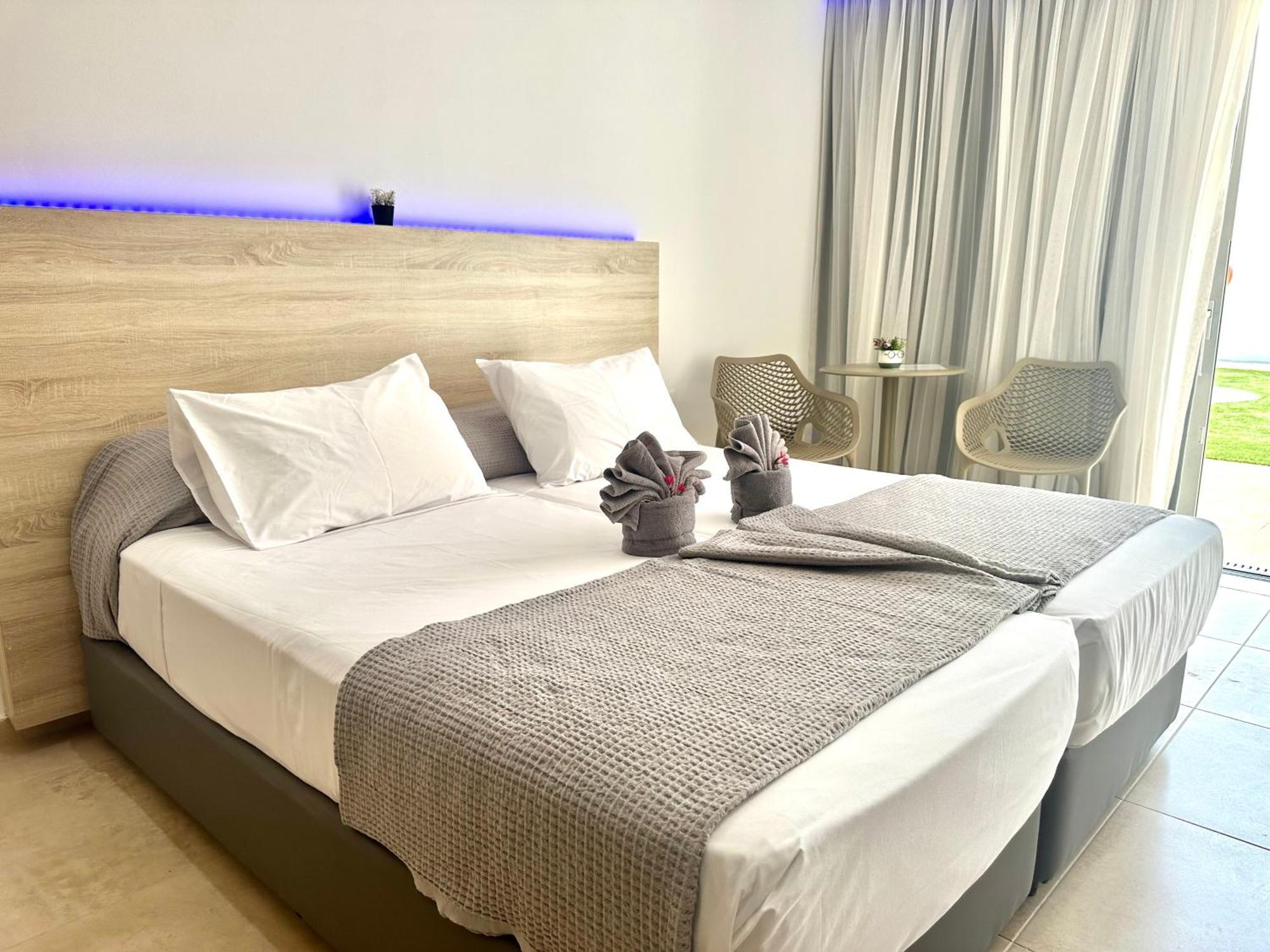 Sun Plaza Suites - Adults Only Ayia Napa Bagian luar foto