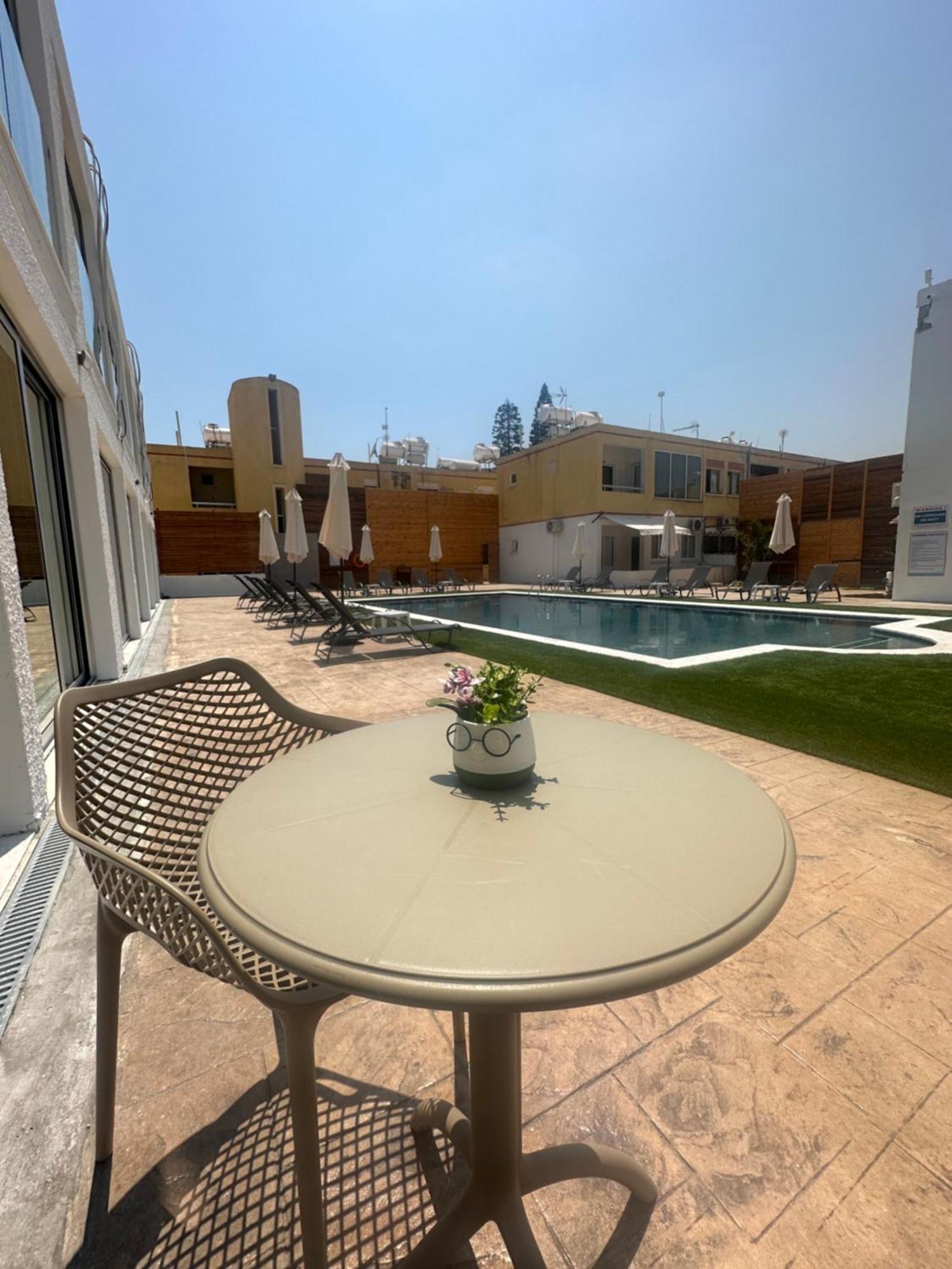 Sun Plaza Suites - Adults Only Ayia Napa Bagian luar foto