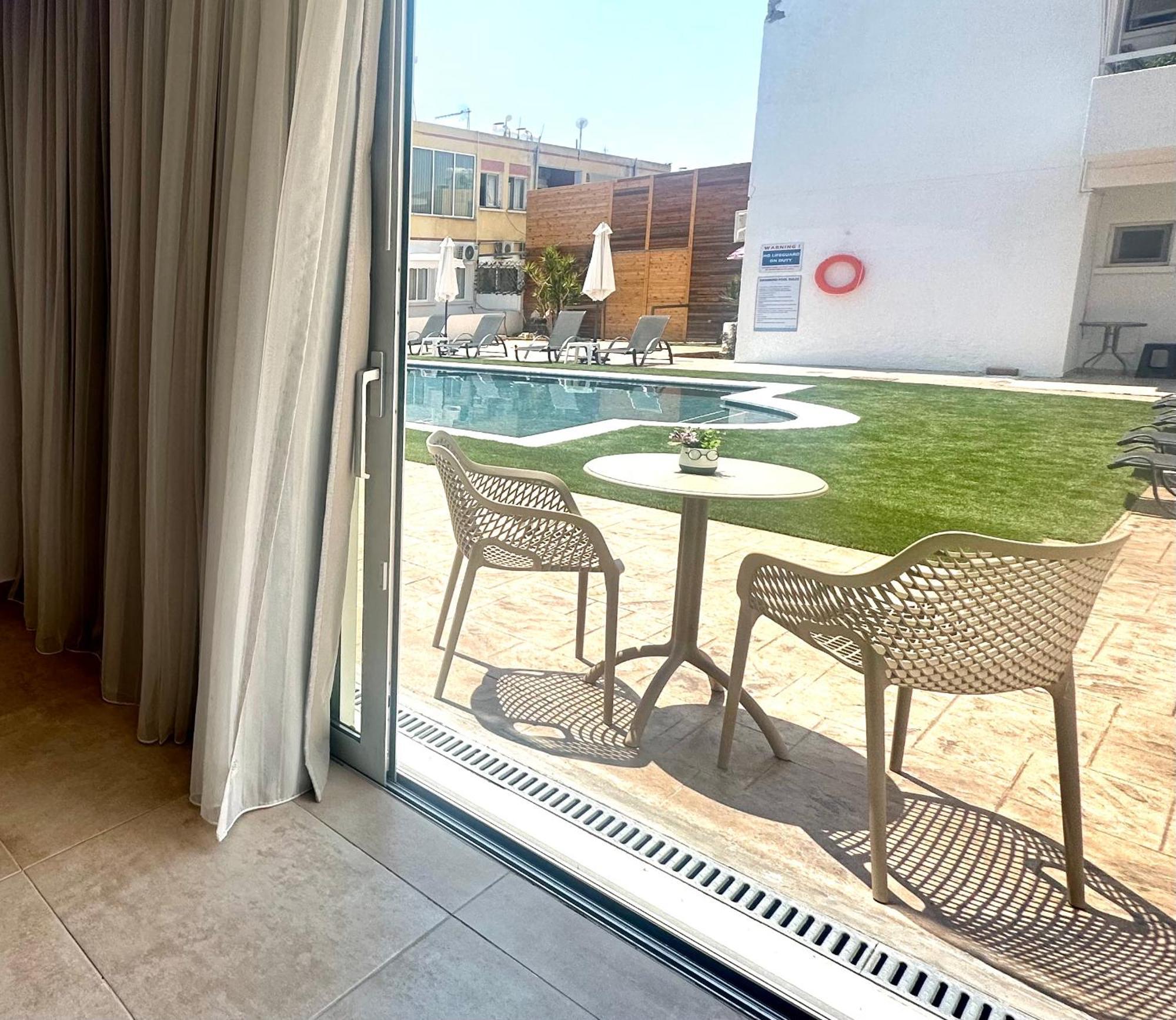 Sun Plaza Suites - Adults Only Ayia Napa Bagian luar foto