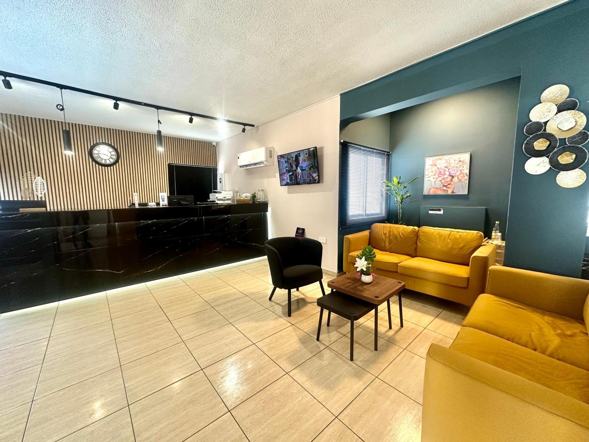 Sun Plaza Suites - Adults Only Ayia Napa Bagian luar foto